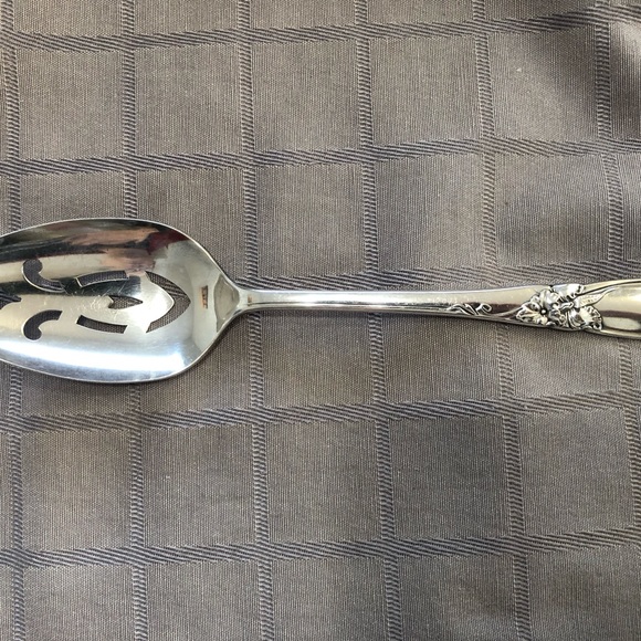 White Orchid by Community Pierced Tablespoon/Serving Spoon 8 1/4" Silverplated - Picture 2 of 9